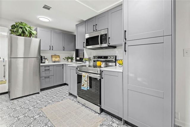 4017 W 47th Street, Roeland Park, KS 66202