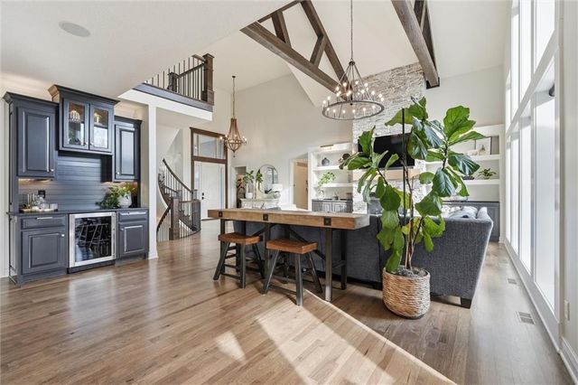 12207 W 164th Terrace, Overland Park, KS 66221