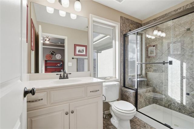 12207 W 164th Terrace, Overland Park, KS 66221