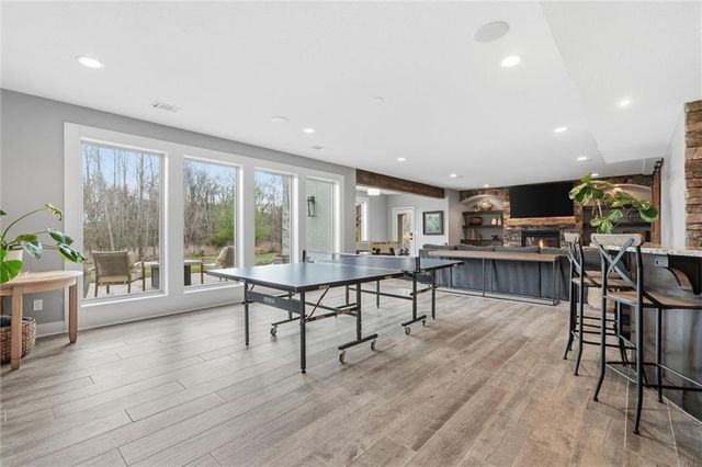 12207 W 164th Terrace, Overland Park, KS 66221