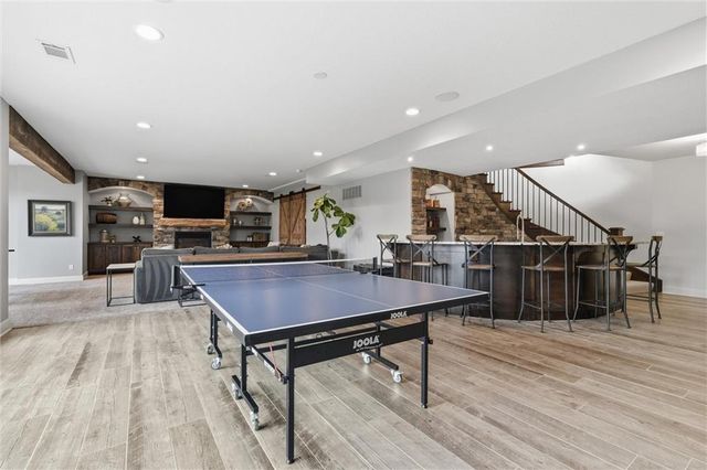 12207 W 164th Terrace, Overland Park, KS 66221