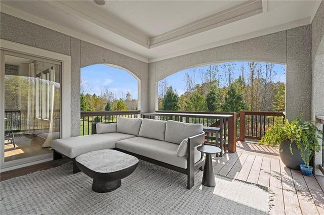 12207 W 164th Terrace, Overland Park, KS 66221