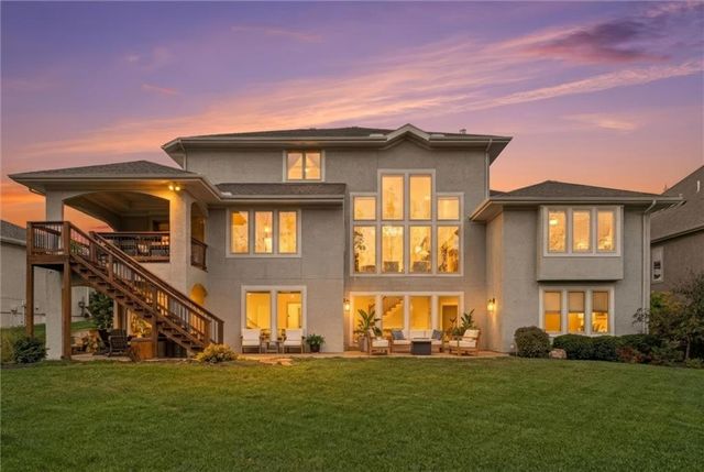 12207 W 164th Terrace, Overland Park, KS 66221