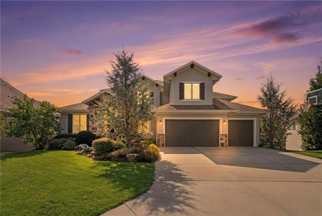 12207 W 164th Terrace, Overland Park, KS 66221