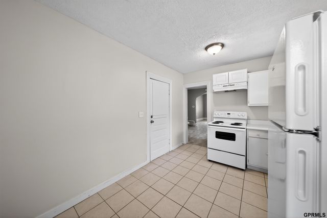 2523 N 65Th Street, Omaha, NE 68104