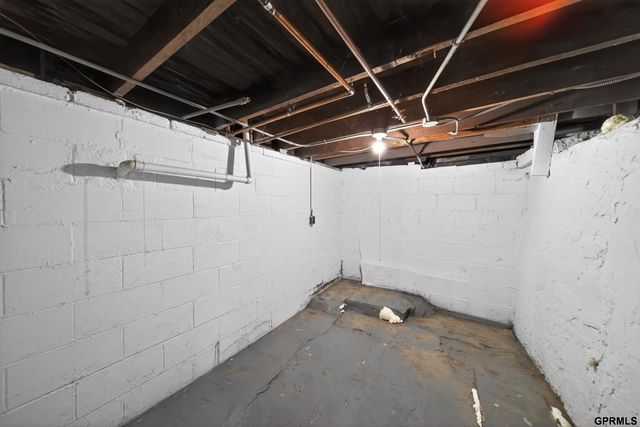 2523 N 65Th Street, Omaha, NE 68104