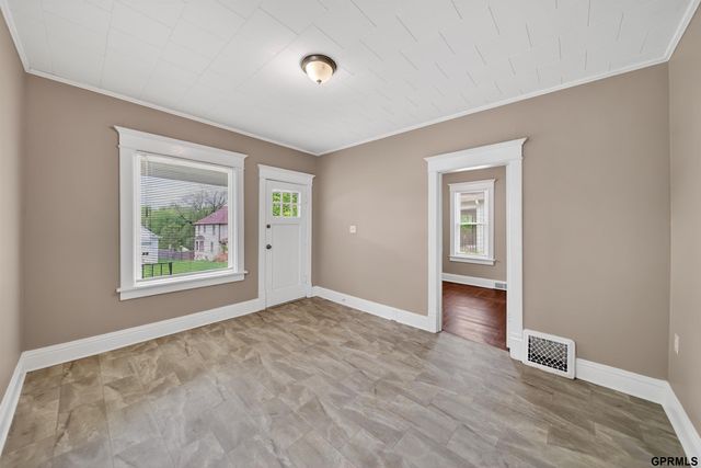 2523 N 65Th Street, Omaha, NE 68104