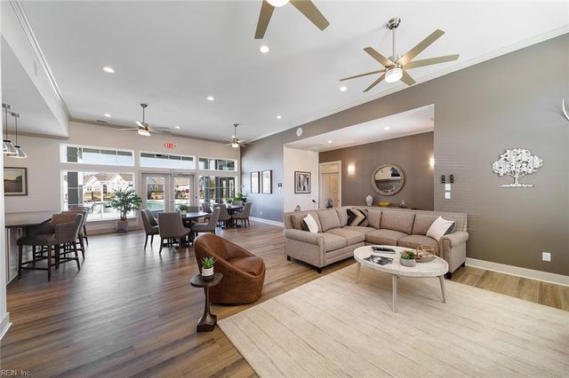 1701 Acadian Dr Unit C, Suffolk, VA 23434