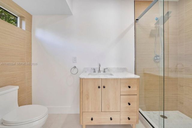 4053 SW 8th St, Plantation, FL 33317