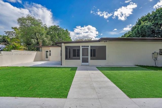 4053 SW 8th St, Plantation, FL 33317