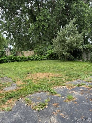 51 Ashton Place, Buffalo, NY 14220