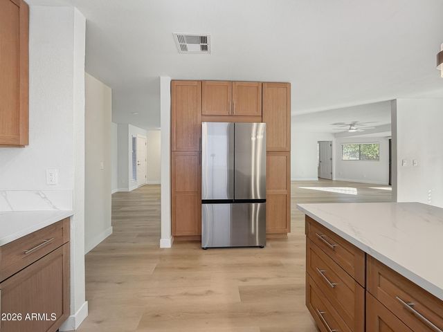 831 S 76TH Place, Mesa, AZ 85208