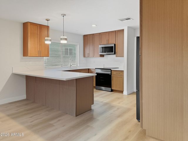 831 S 76TH Place, Mesa, AZ 85208