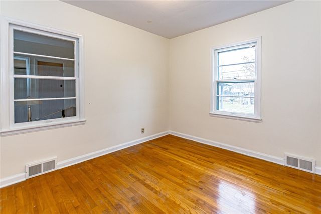 410 41st Street NE, Cedar Rapids, IA 52402