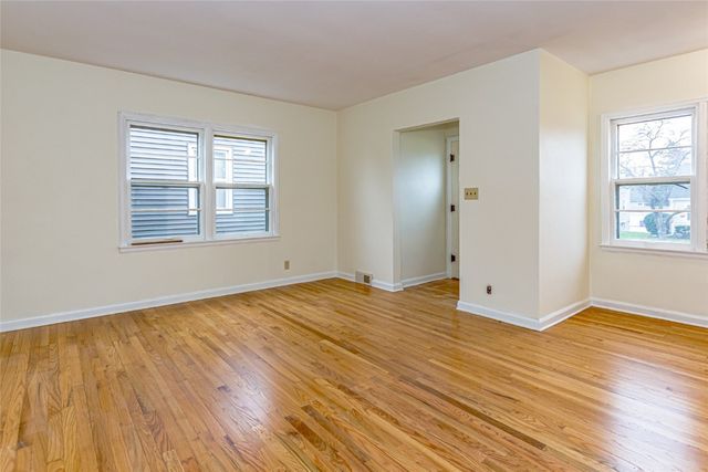 410 41st Street NE, Cedar Rapids, IA 52402