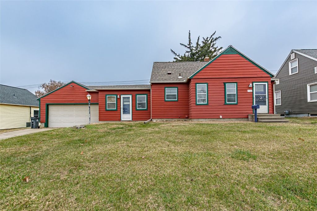 410 41st Street NE, Cedar Rapids, IA 52402