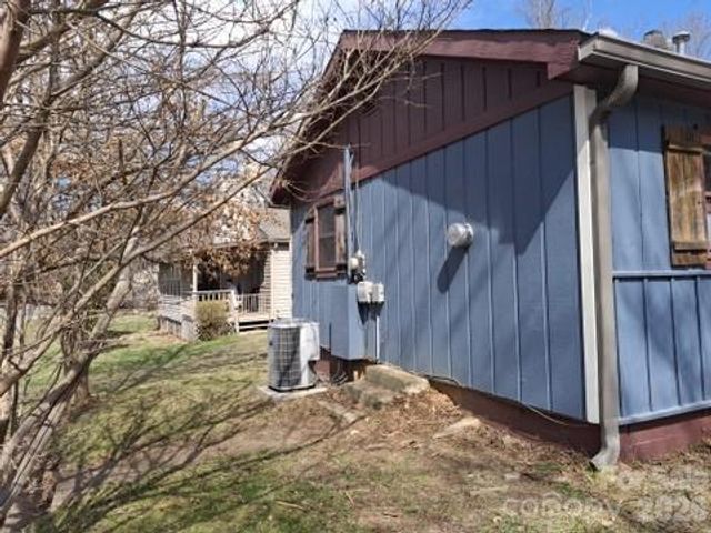 129 Harrison Street, Swannanoa, NC 28778