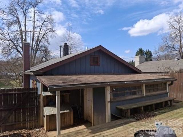 129 Harrison Street, Swannanoa, NC 28778