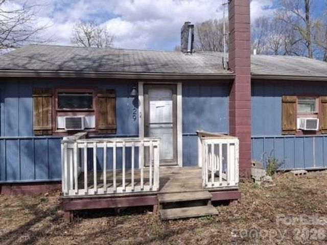 129 Harrison Street, Swannanoa, NC 28778