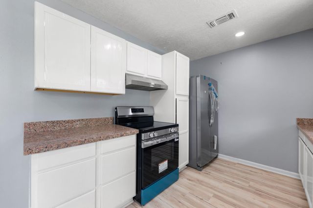 614 Red Oak Avenue, Crosby, TX 77532