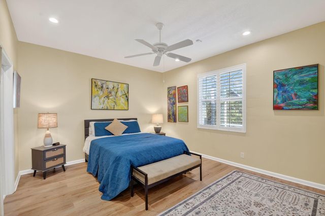 10808 Royal Caribbean Circle, Boynton Beach, FL 33437