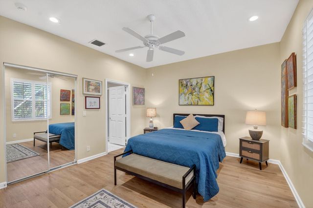 10808 Royal Caribbean Circle, Boynton Beach, FL 33437