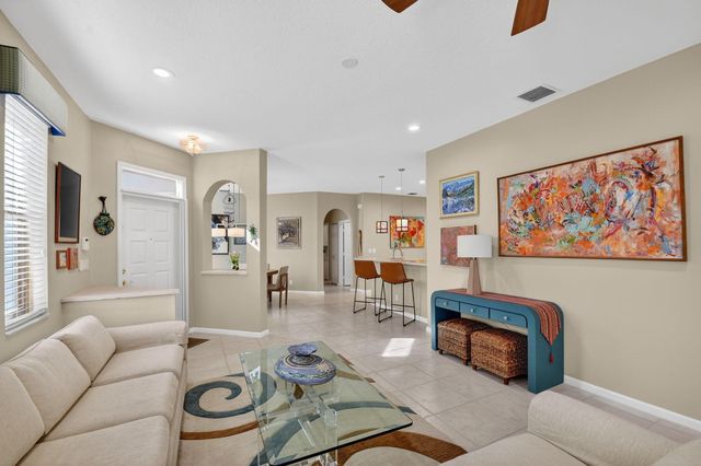 10808 Royal Caribbean Circle, Boynton Beach, FL 33437