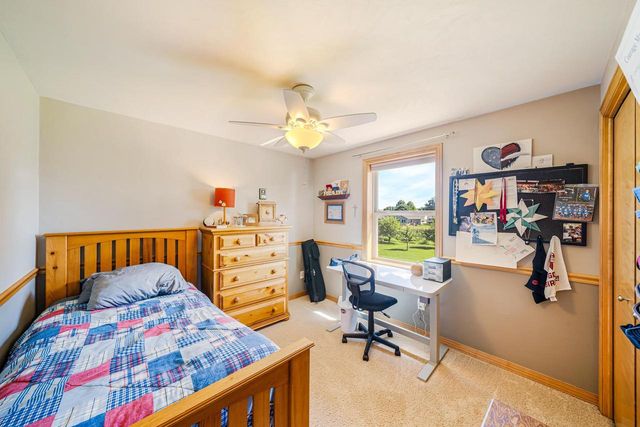 2014 CHARLES STREET, De Pere, WI 54115
