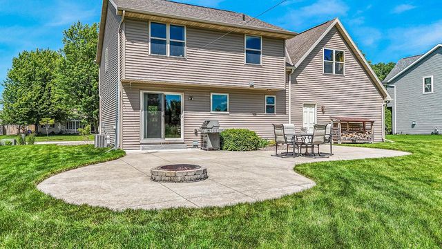 2014 CHARLES STREET, De Pere, WI 54115