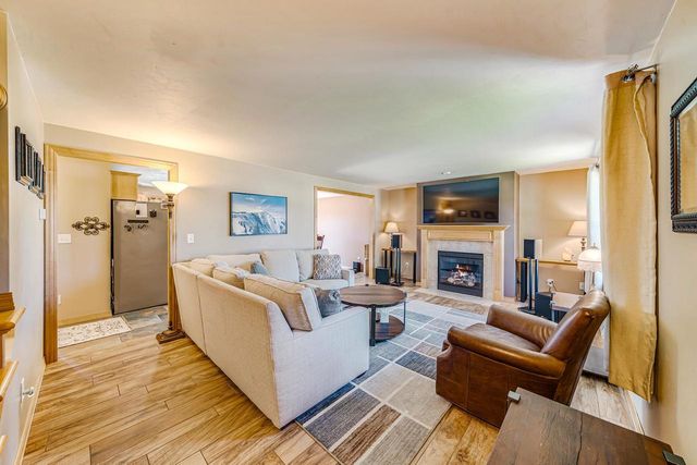 2014 CHARLES STREET, De Pere, WI 54115