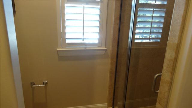 2101 Elmen Street, Houston, TX 77019