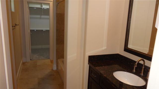 2101 Elmen Street, Houston, TX 77019