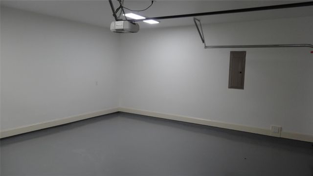 2101 Elmen Street, Houston, TX 77019