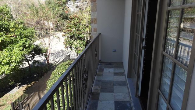 2101 Elmen Street, Houston, TX 77019