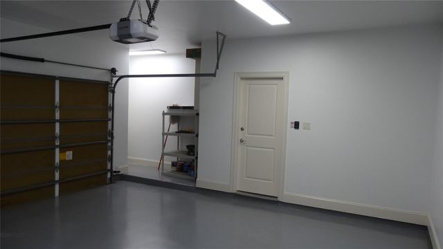 2101 Elmen Street, Houston, TX 77019