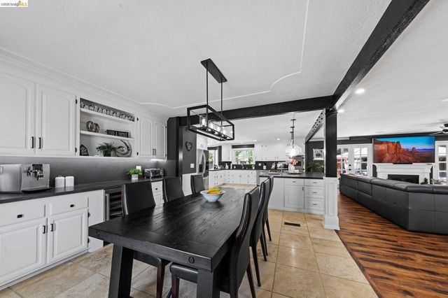 51 Cunha Ct, Oakley, CA 94561