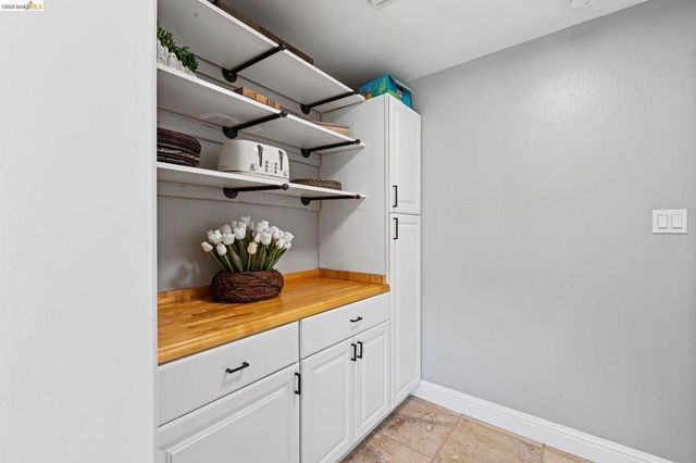 51 Cunha Ct, Oakley, CA 94561