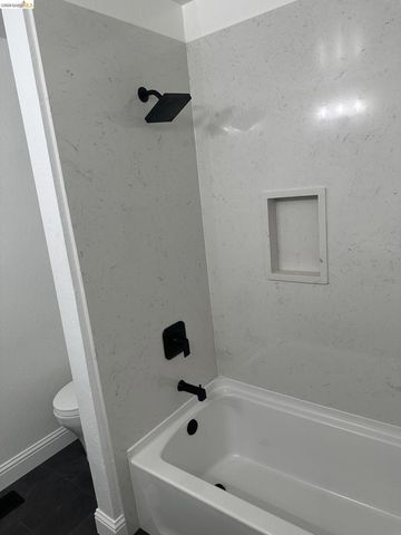 51 Cunha Ct, Oakley, CA 94561