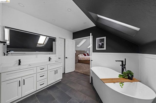 51 Cunha Ct, Oakley, CA 94561