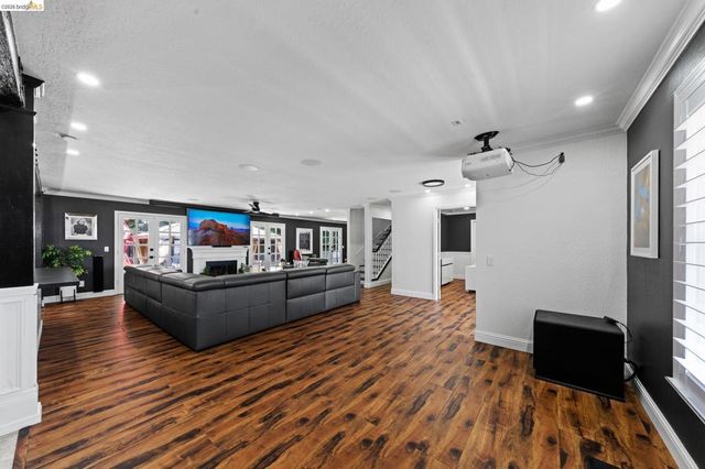 51 Cunha Ct, Oakley, CA 94561