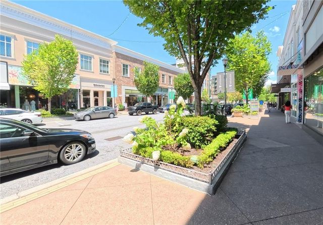 453 Burton Drive, Alpharetta, GA 30009