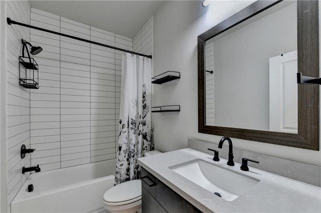 453 Burton Drive, Alpharetta, GA 30009