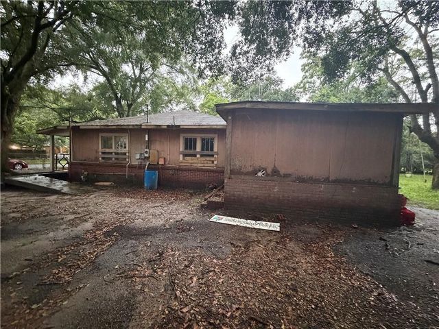 2004 Magnolia Lane, Mobile, AL 36605