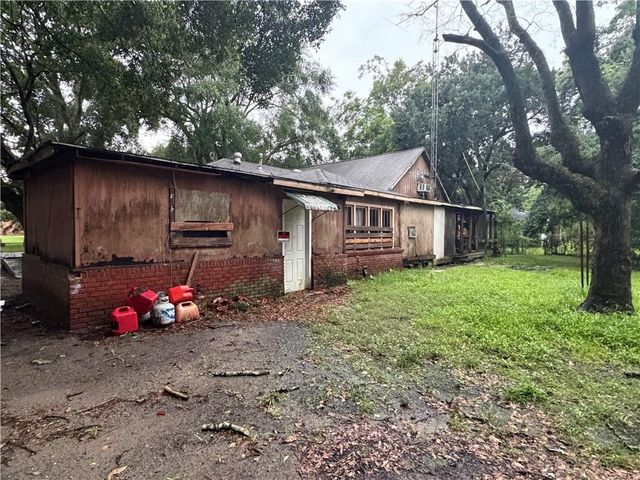 2004 Magnolia Lane, Mobile, AL 36605