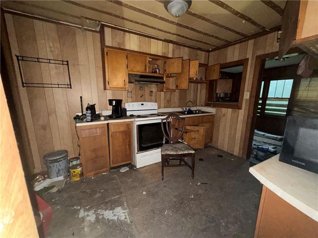 2004 Magnolia Lane, Mobile, AL 36605