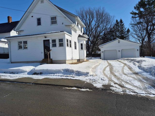 62 Young Street, Newport City, VT 05855