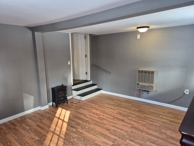 62 Young Street, Newport City, VT 05855