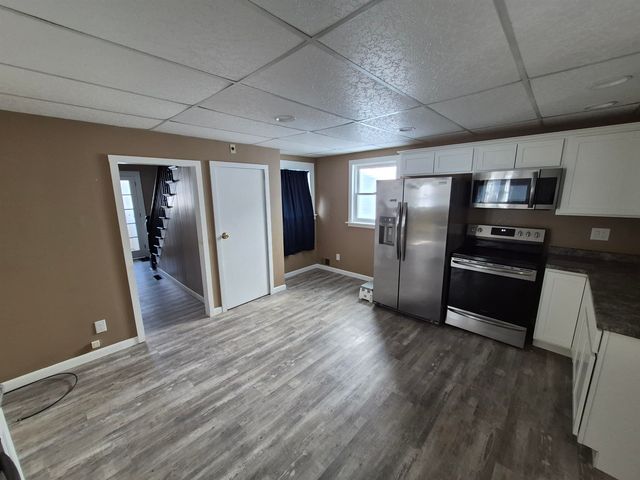 62 Young Street, Newport City, VT 05855