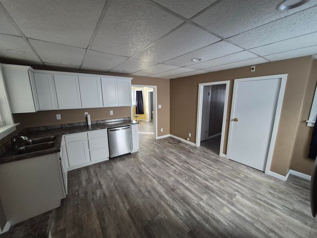 62 Young Street, Newport City, VT 05855