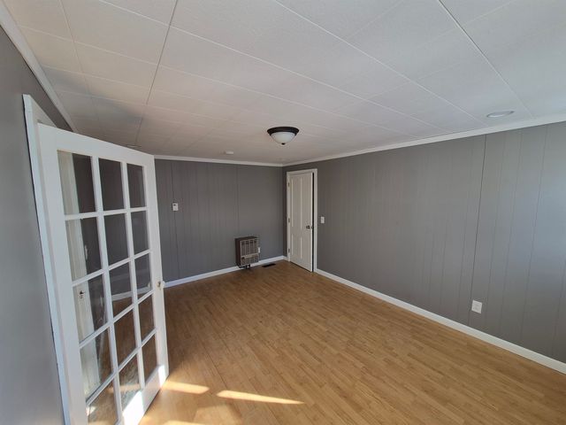 62 Young Street, Newport City, VT 05855